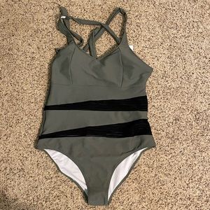NWT Cupshe One Piece